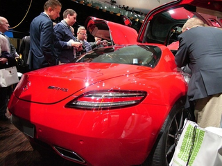 Illustration for article titled 2010 Mercedes SLS AMG: Live Photos!